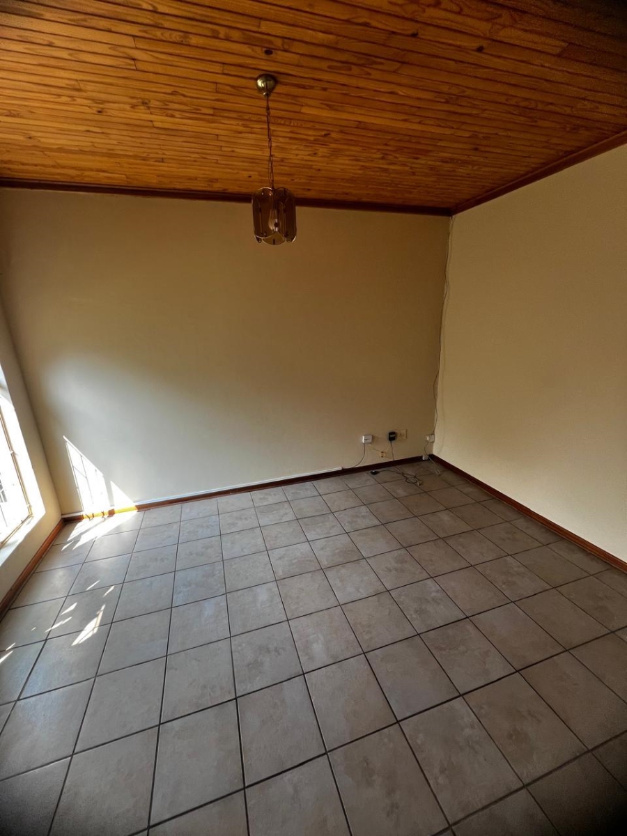 3 Bedroom Property for Sale in Pentagon Park Free State